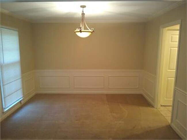 Foto del edificio - Coming soon. Charming 3-Bedroom Home in Co...