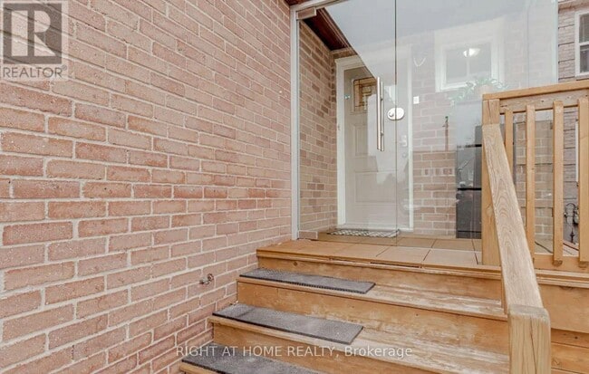 Building Photo - 1444 Prince John Cir