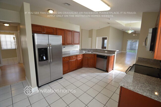 Foto del edificio - 17132 NW 11th St