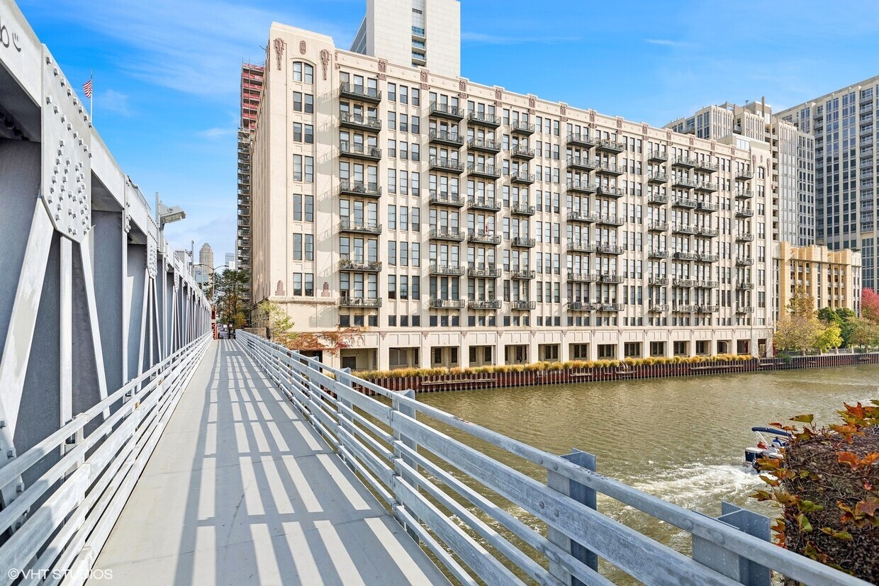 Foto principal - 758 N Larrabee St