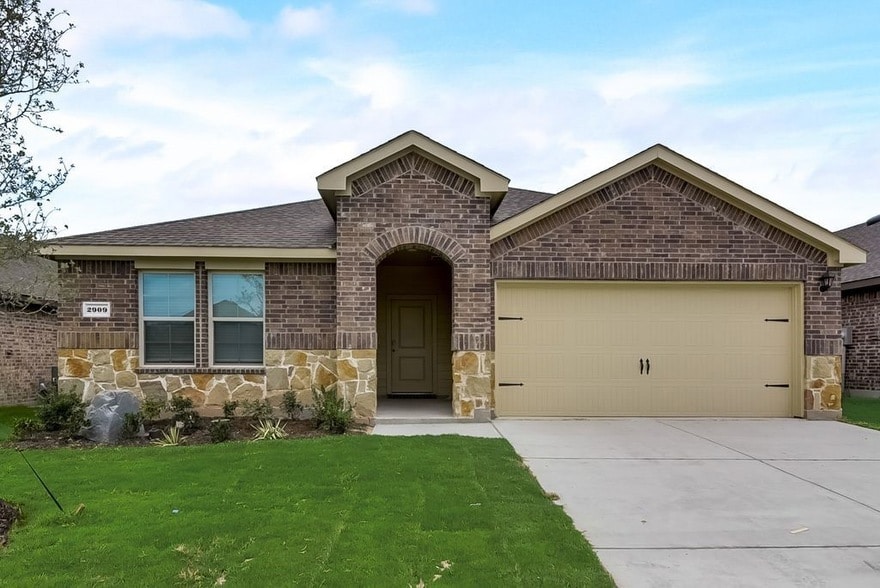 Foto principal - 2909 Jasmine Dr