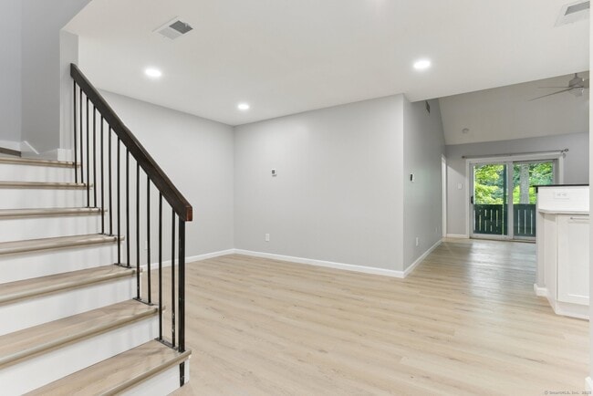 Building Photo - 48 Spyglass Cir