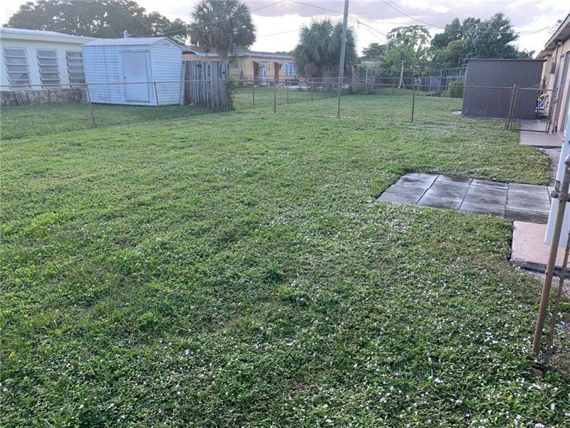 Foto del edificio - 7340 NW 16th St