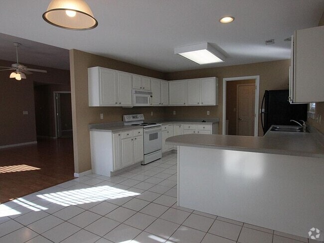 Building Photo - 502 Cheetah Dr