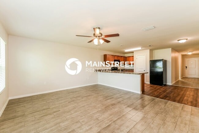 Building Photo - 4 Bedroom Pet-Friendly Home in Cape Coral,...