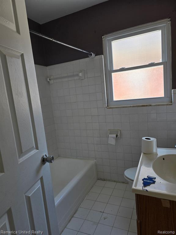 Building Photo - 25006 Midland Ave