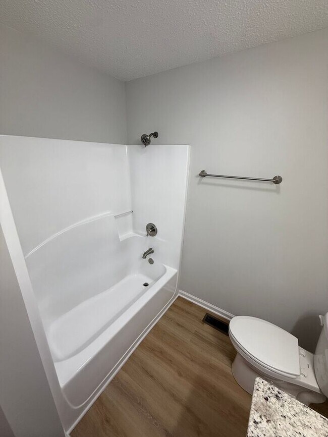 Foto del edificio - 3 Bedroom 2 Bath