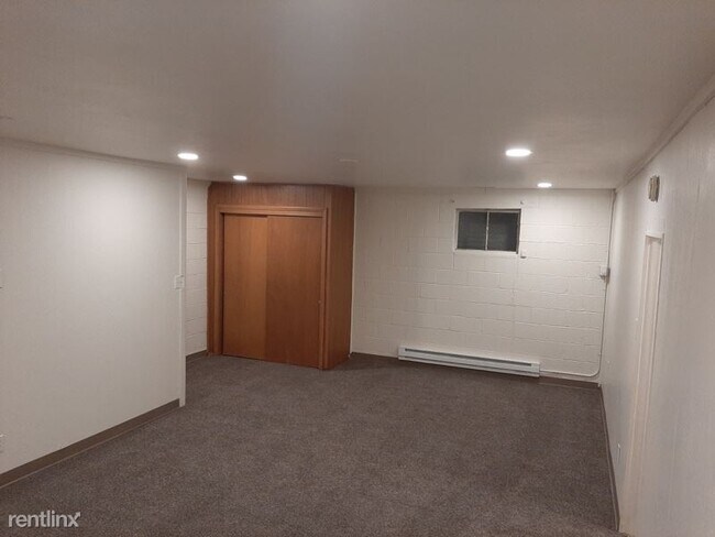 Foto del edificio - 22 N Logan Ave