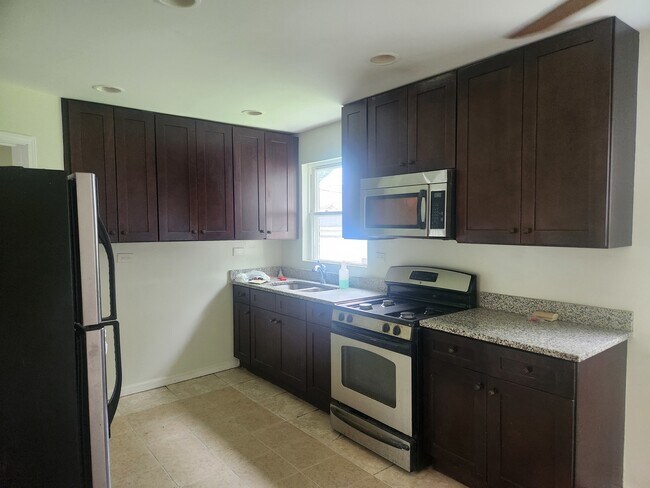 Foto del edificio - 2510 E 96th St