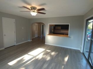 Building Photo - 1728 Gleneagles Dr