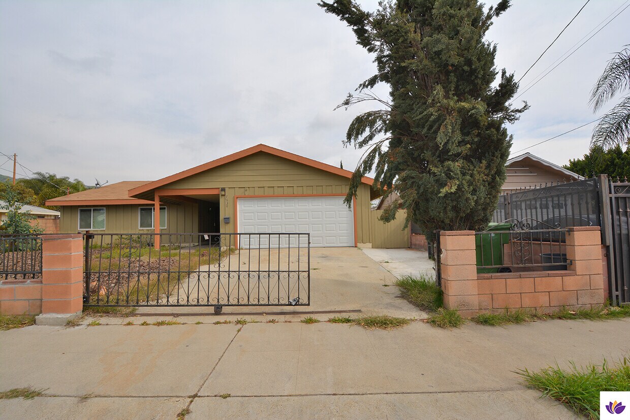 Primary Photo - 7630 Delia Ave