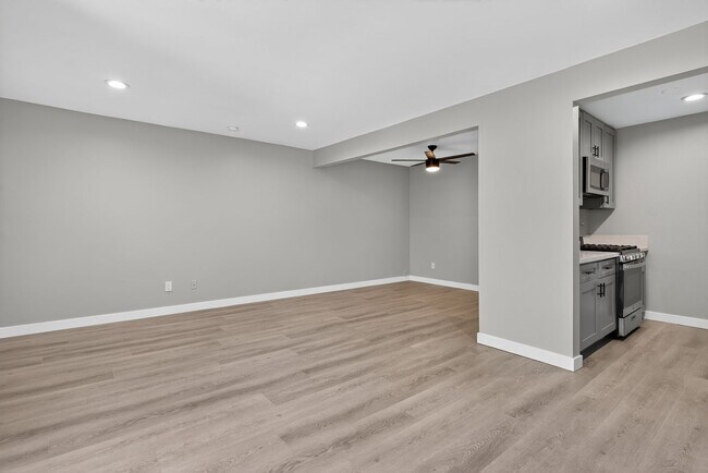 Foto del edificio - 2300 E Commonwealth Ave