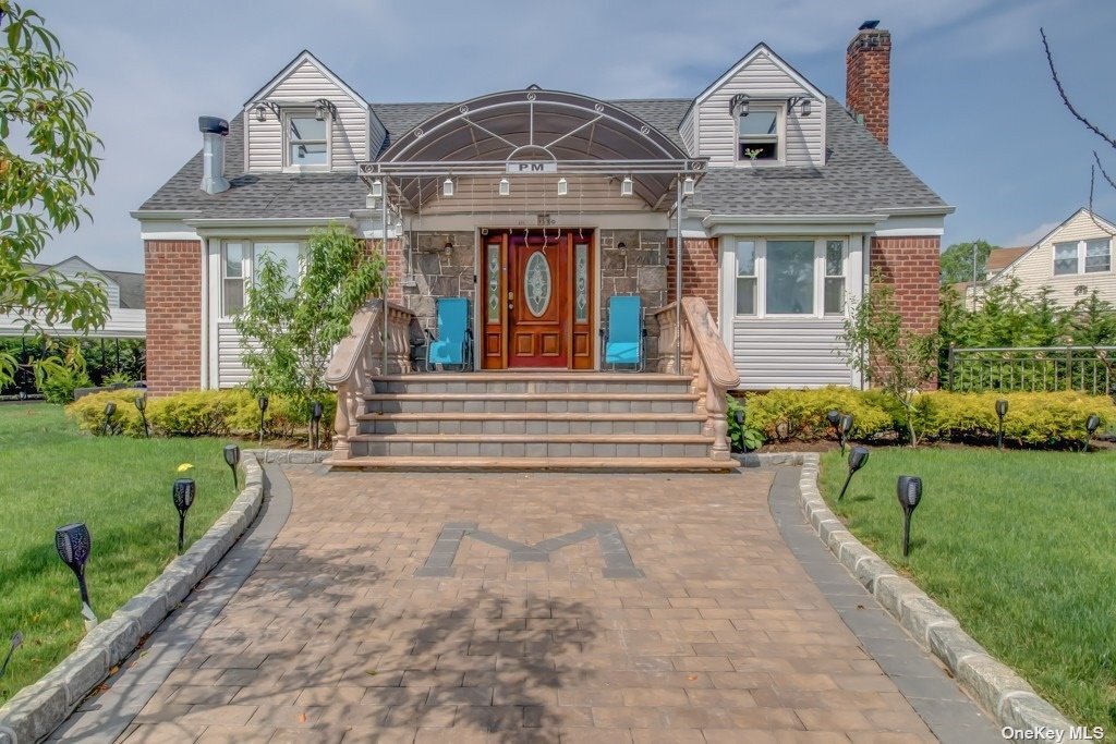 123 N King St, Elmont, NY 11003 House for Rent in Elmont, NY