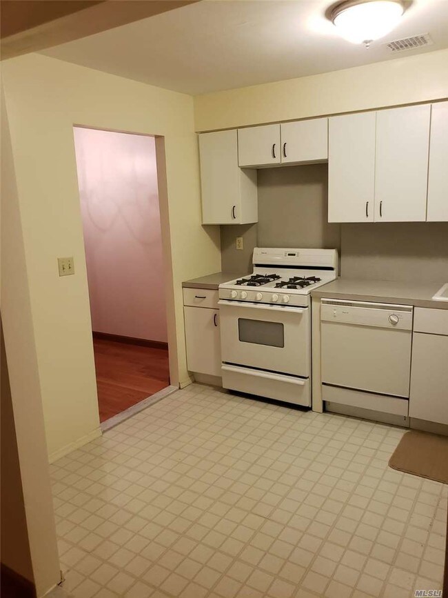 Foto del edificio - 82-47 Country Pointe Cir