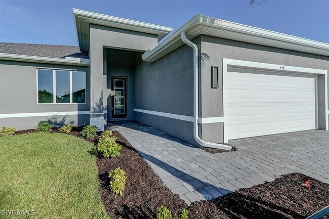 Foto del edificio - 428 SW 28th Pl