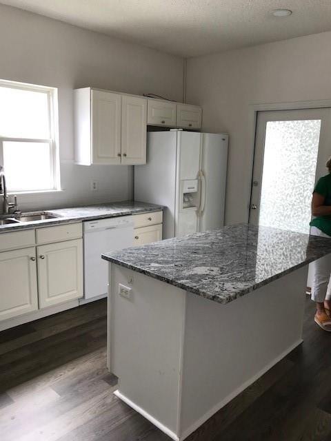 Foto del edificio - 302 Maple St