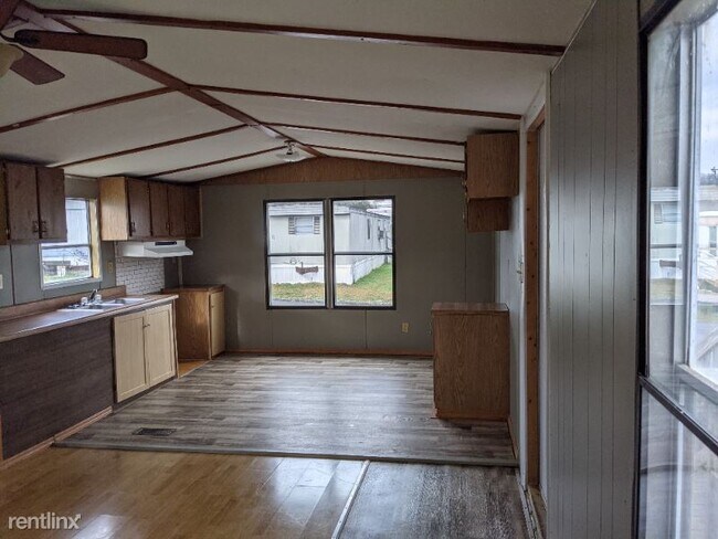 Foto del edificio - 55 Bainey Broyles St