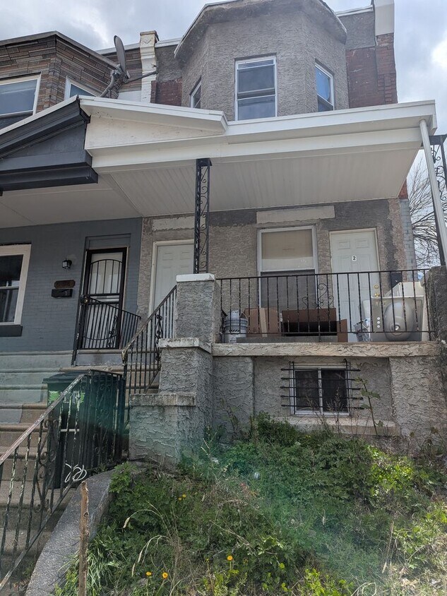 Primary Photo - 5838 Windsor Ave