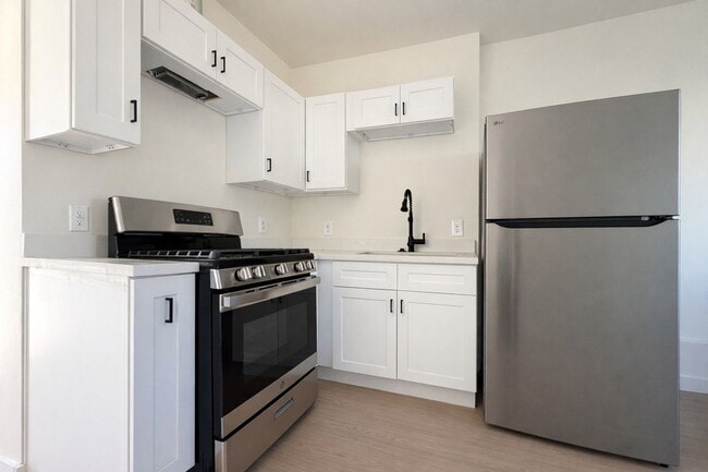 Photo - 6819 North Figueroa Street Apartment