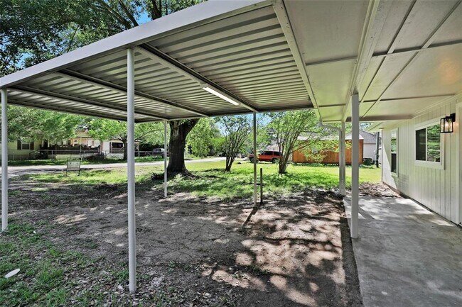 Foto del edificio - 11712 White Cedar St