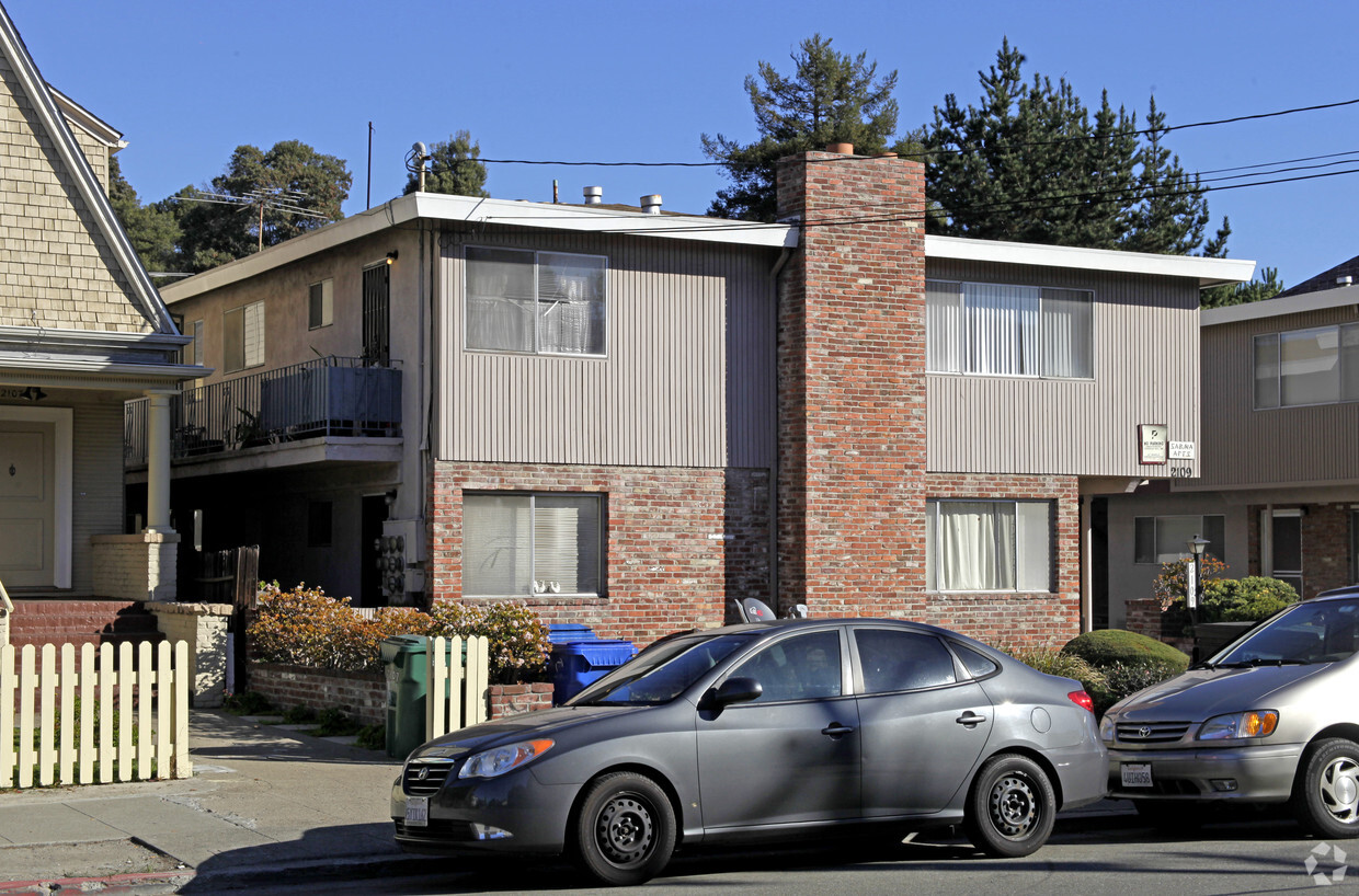 Building Photo - Sabina Apts