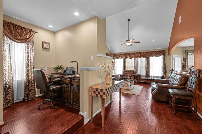 Foto del edificio - 5542 Morgan Park Ln