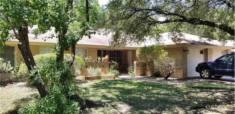 Foto principal - 8018 Exmoor Dr