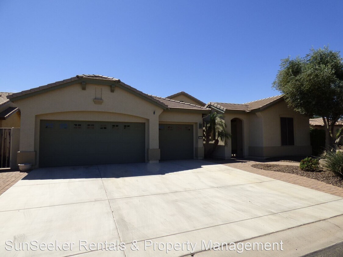 Foto principal - 3 br, 3.5 bath House - 16253 W Earll Dr