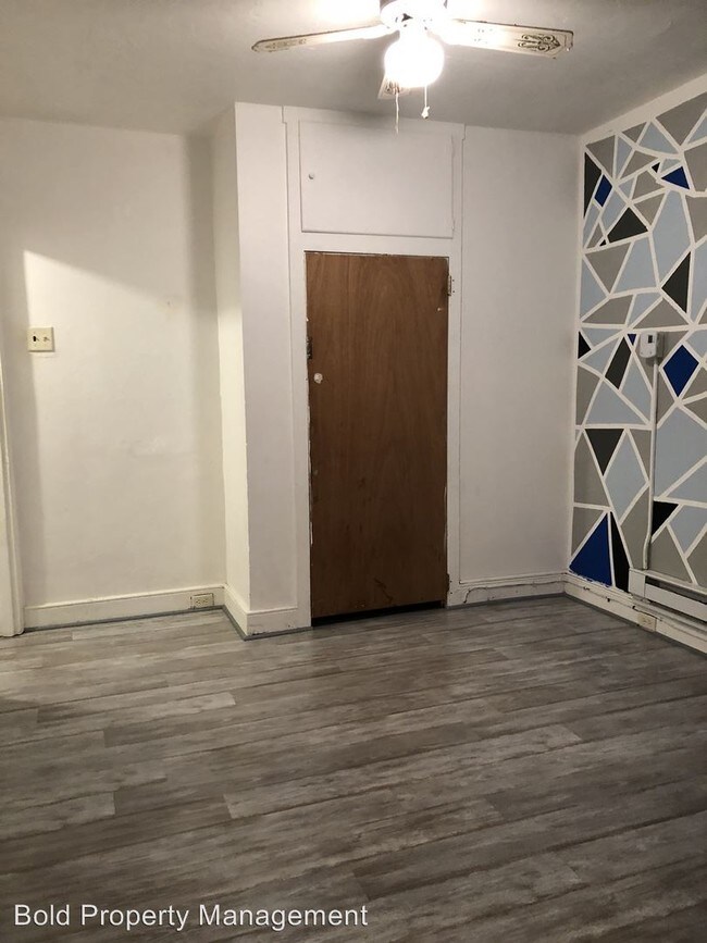 Foto del edificio - 616 Maple St