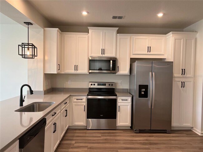 Foto del edificio - 5531 Pleasantview Ct