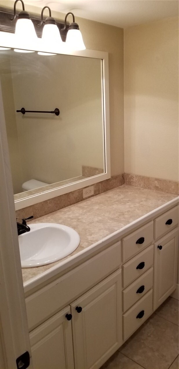 Foto del edificio - 3165 N Barnsbury Terrace