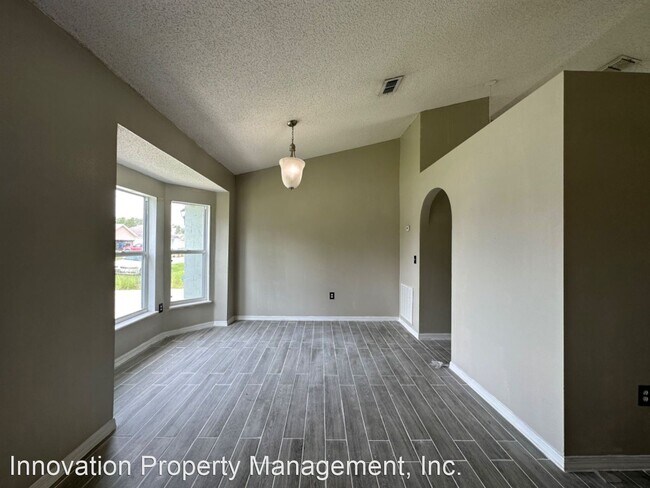 Foto del edificio - 3 br, 2 bath House - 215 Great Yarmouth Ct.