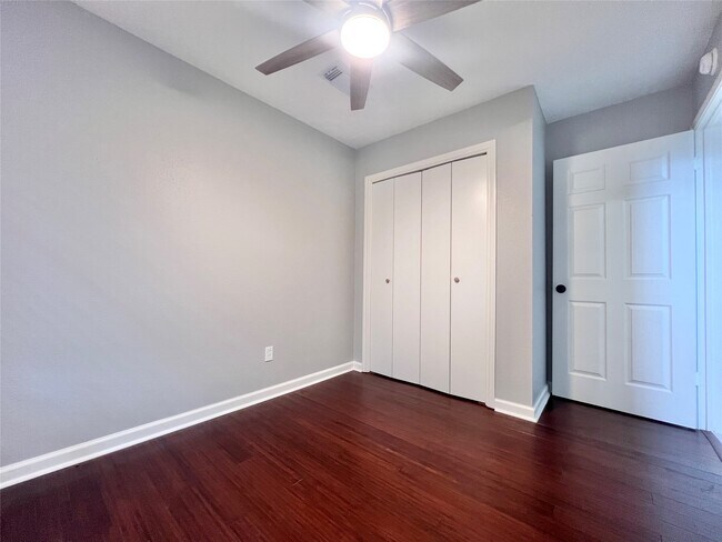 Foto del edificio - 15543 Scenic Haven Dr