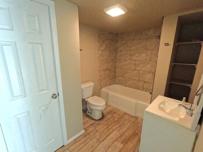 Foto del edificio - 1496 California