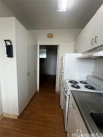 Building Photo - 2104 Algaroba St