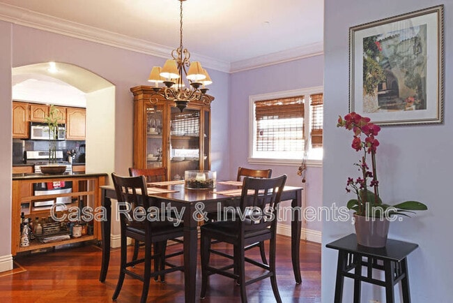 Foto del edificio - 4641 W 162nd St