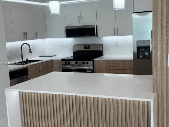 Foto principal - 18151 NE 31st Ct