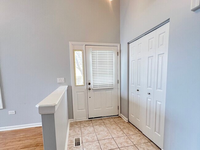 Building Photo - 123 Iliad Dr