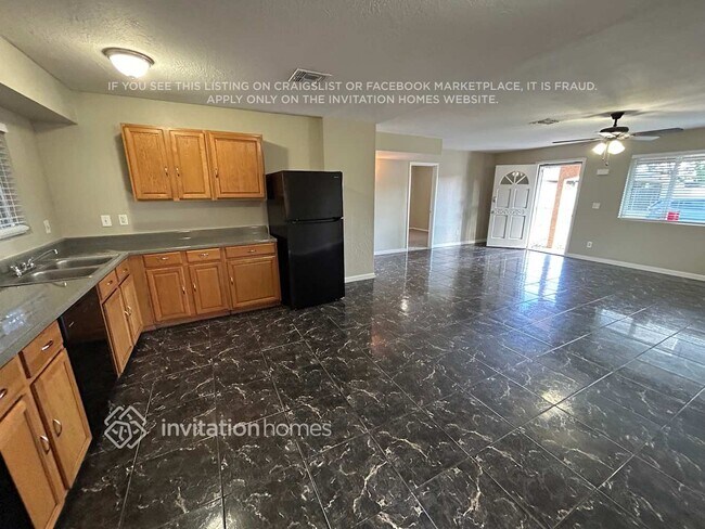 Foto del edificio - 7130 W Cambridge Ave
