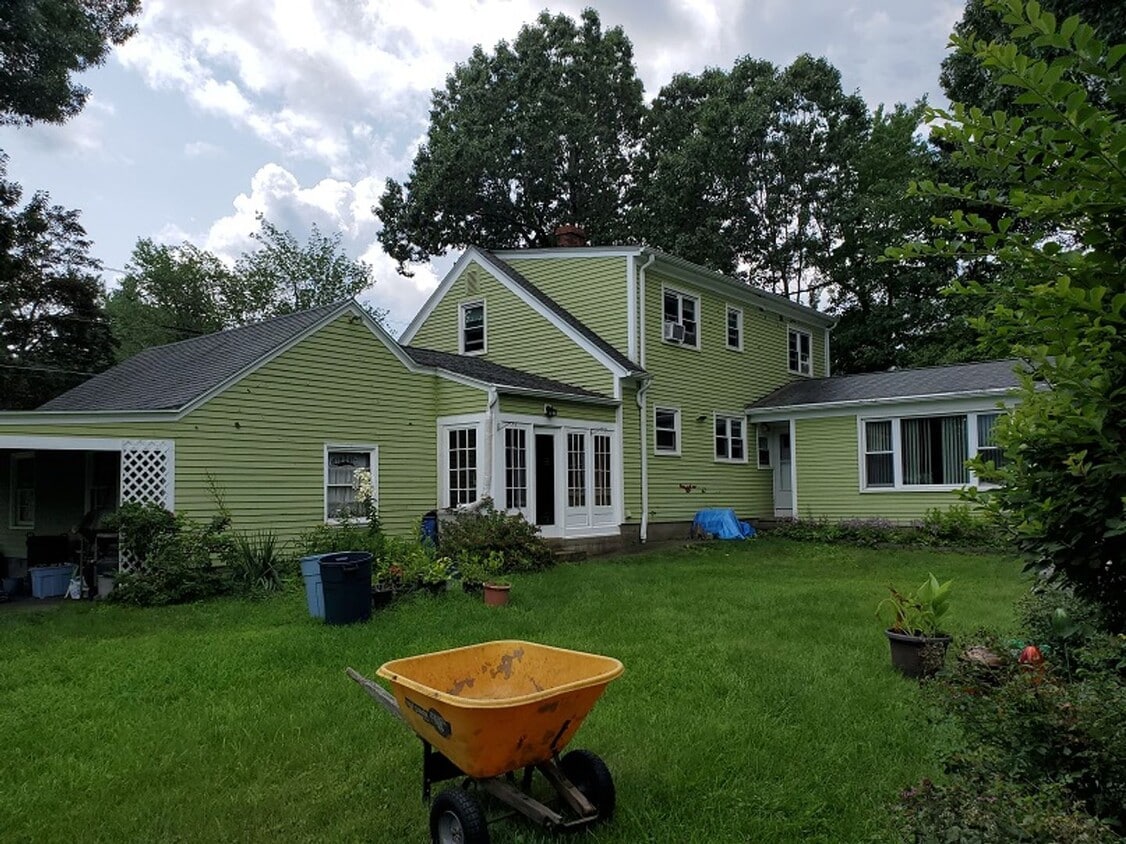 119 Chestnut St, Lunenburg, MA 01462 House Rental in Lunenburg, MA