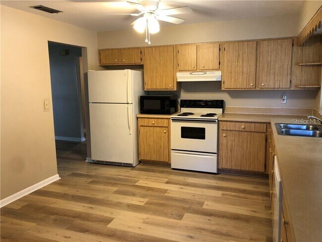 Building Photo - 36428 Ionno Ct