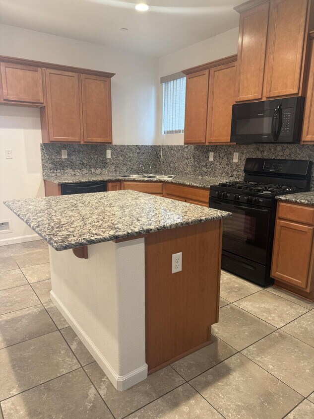 Foto del edificio - *Move-In Special $50 OFF Monthly Rent with Immediate Move-In *Est Ready Date 12/5/25