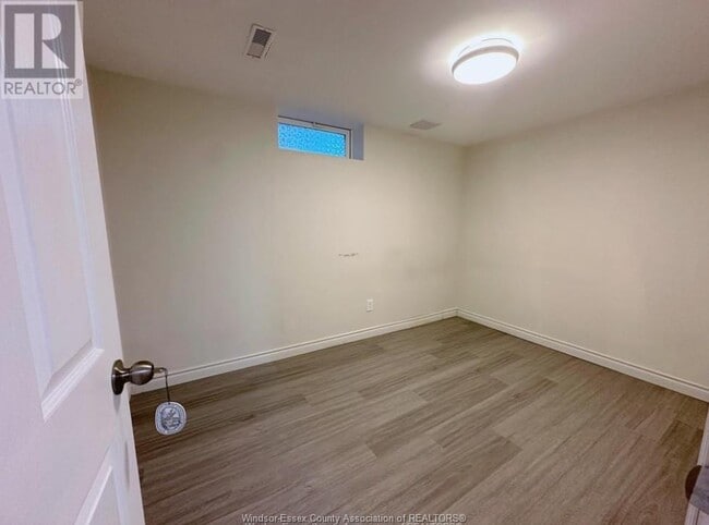 Building Photo - 3240 Askin Ave