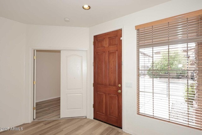 Building Photo - 2710 E Chester Dr