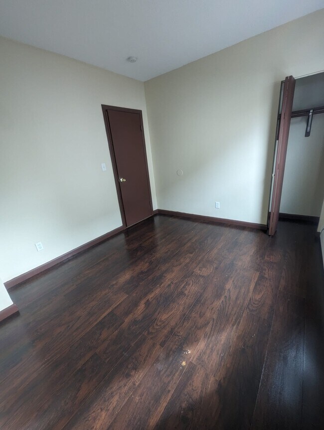 Foto del edificio - 244 W Ivy St