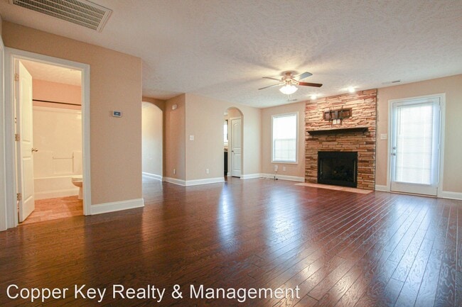 Foto del edificio - 3 br, 2 bath House - 1030 Hendricks Court