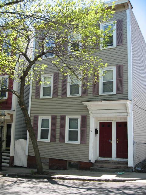 Building Photo - 12 Albion Pl