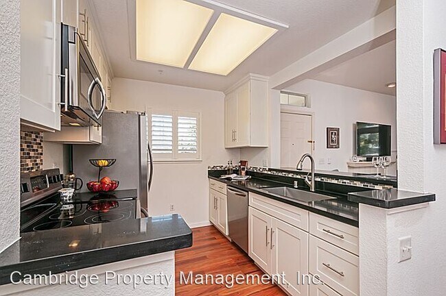 Foto del edificio - 2203 Hastings Shore Ln