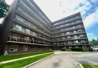 Building Photo - Maple Avenue Properties