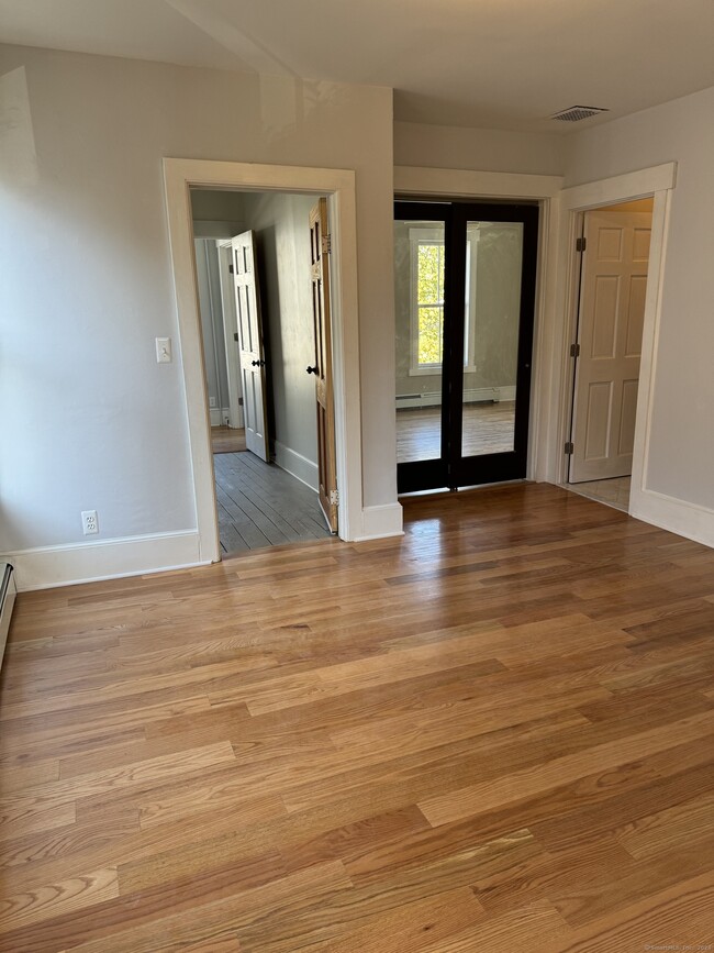 Building Photo - 47 Trumbull Ave